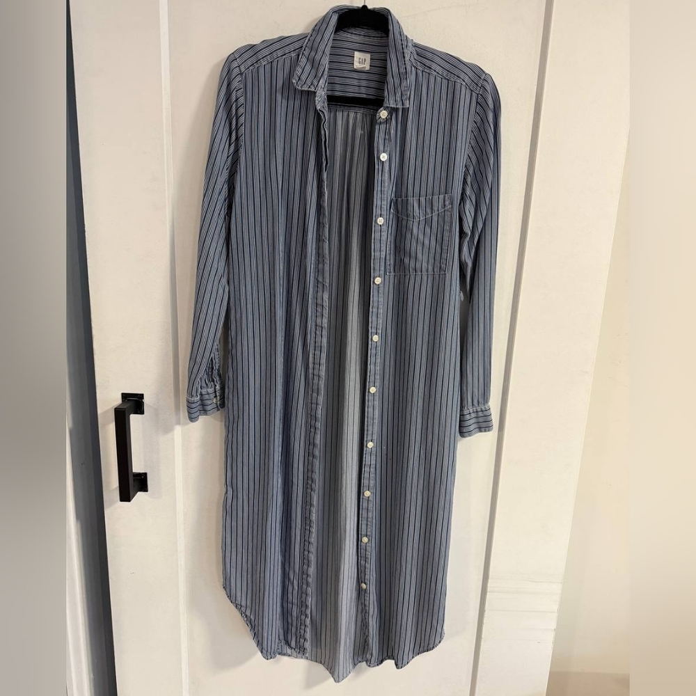 GAP Navy and White Striped Top